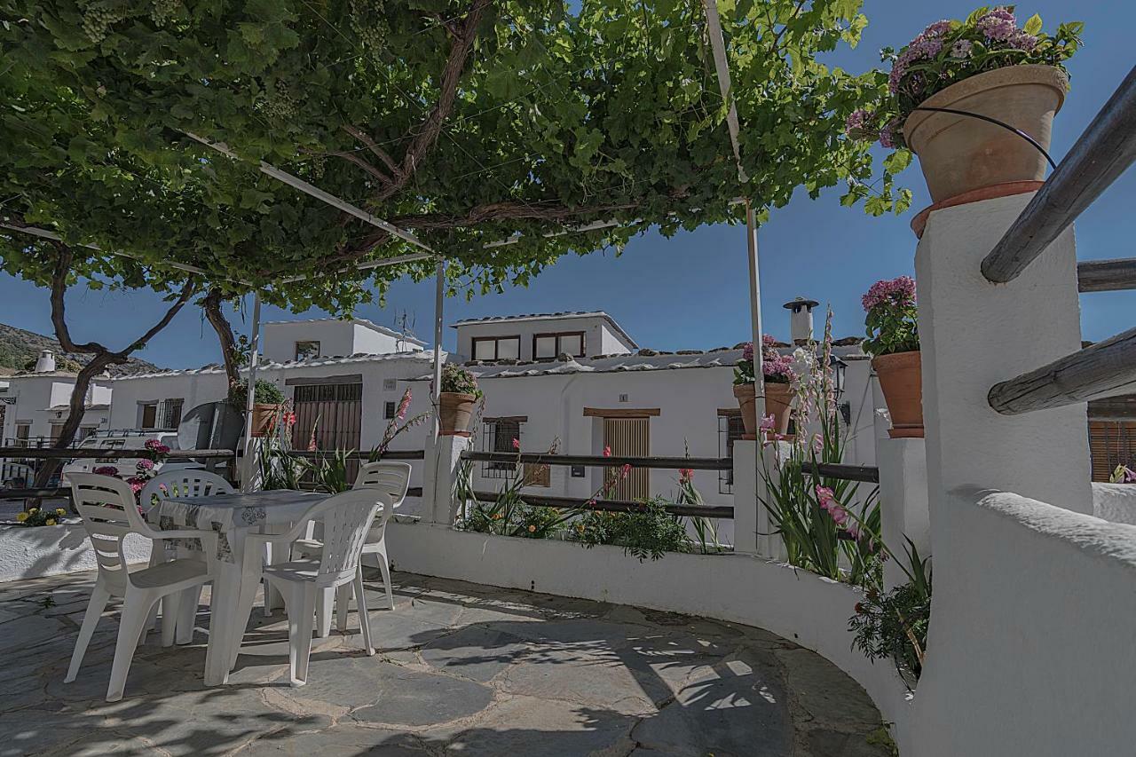 Apartamentos Rurales Las Chimeneas Capileira Eksteriør bilde